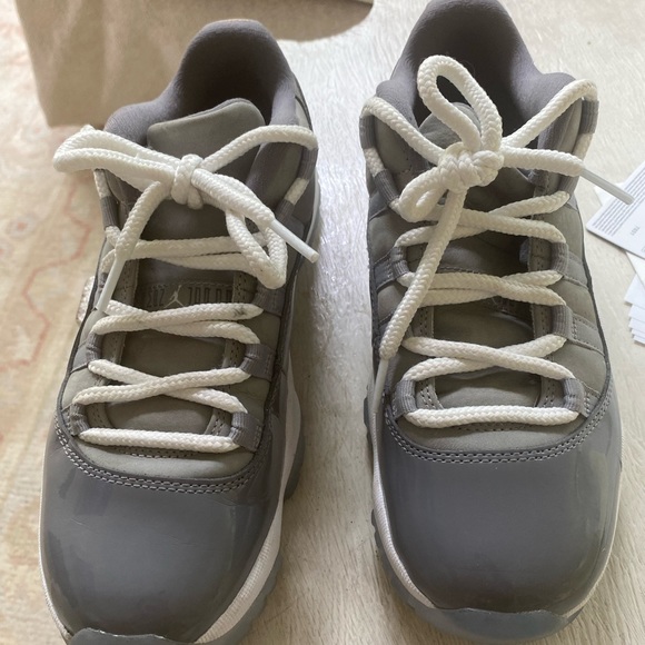 2018 Air Jordan 11 Retro Low Cool Grey - Picture 5 of 6